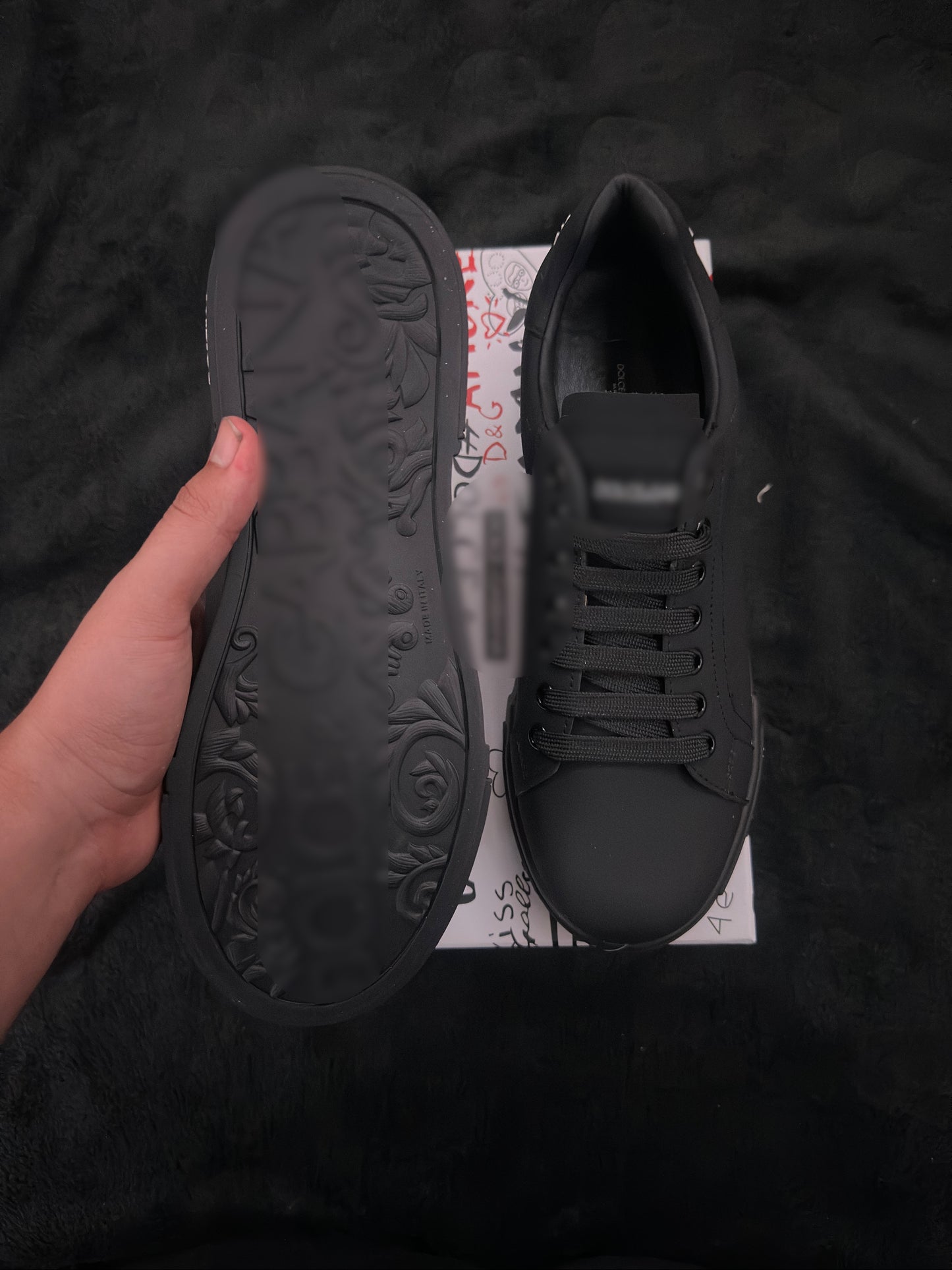 Plain black DGs